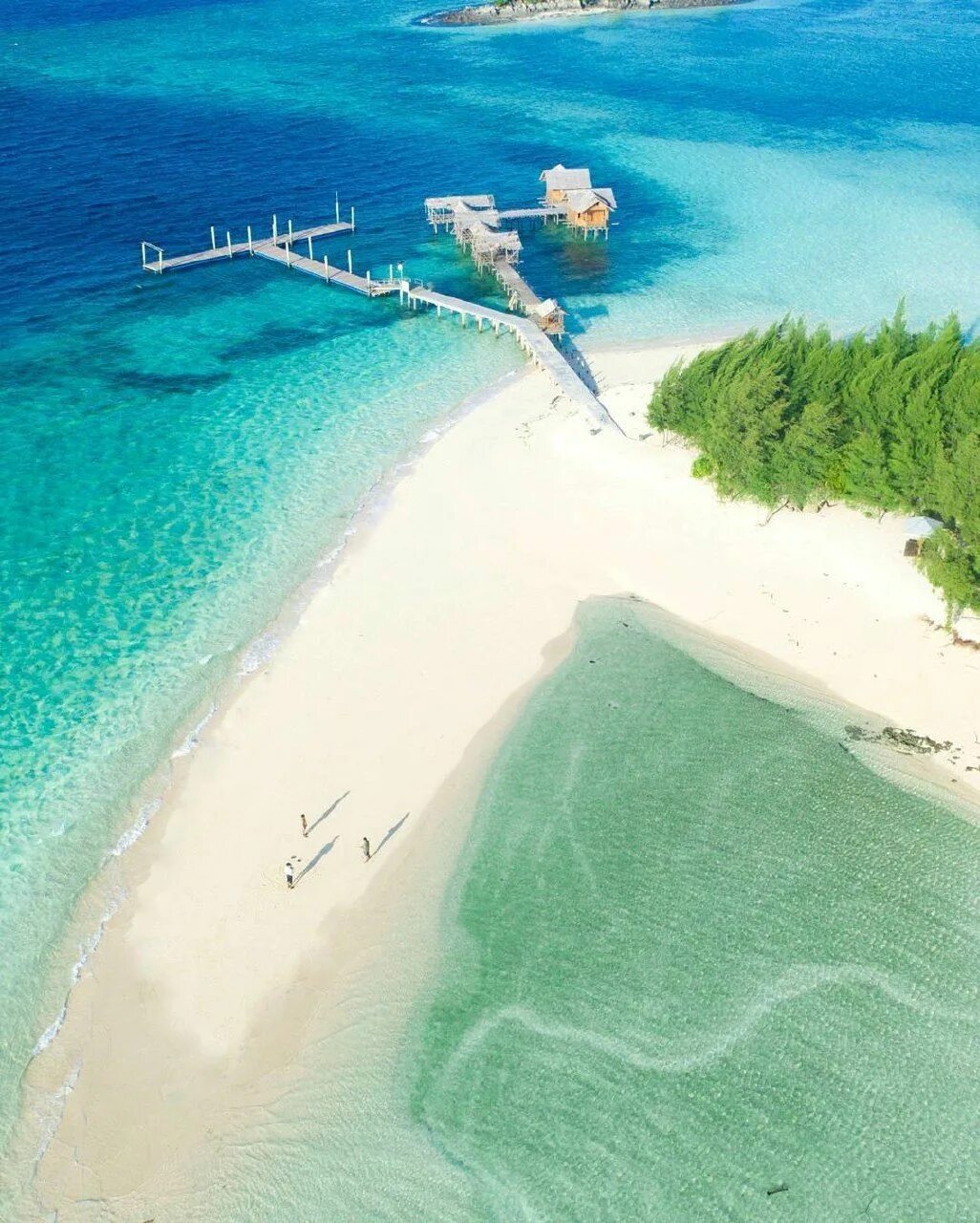 Мальдивы арт. Sun siam iru fushi resort. Мальдивы во владивостоке. Приморские мальдивы фотообои. Гидроплан мальдивы.