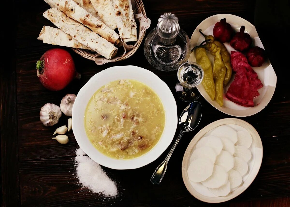 Суп хаш армянский рецепт классический. Армянский суп хаш. армянская кухня хаш. хаш грузинский. хаш это национальное блюдо.