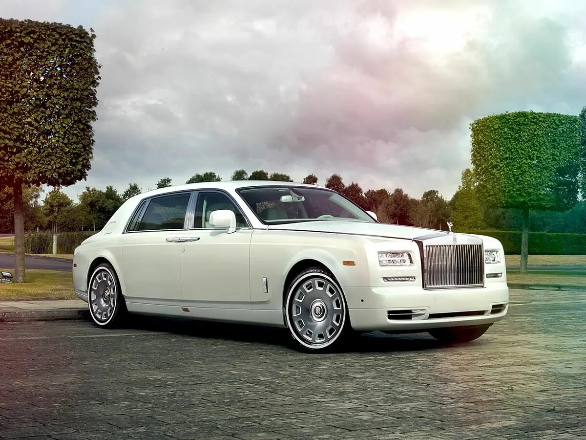 Rolls royce arcadia. Роллс Ройс Фантом. Роллс Ройс Фантом 2016. Роллс Ройс Фантом 1998. Rolls Royce Phantom 2023.