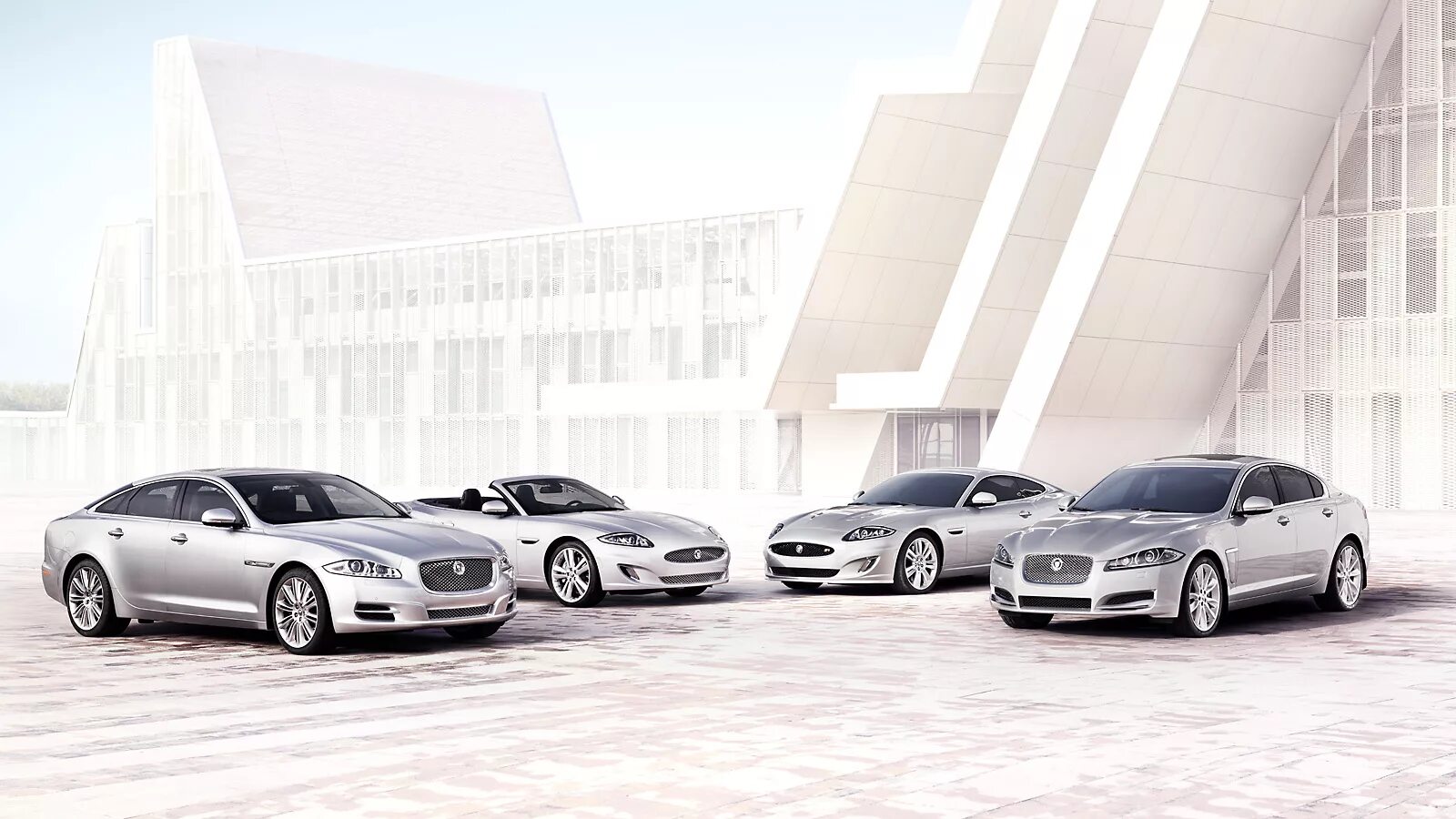 В ряд ди. Машины в ряд. Белые машины в ряд. Модели Audi в ряд. Audi Модельный ряд по годам.