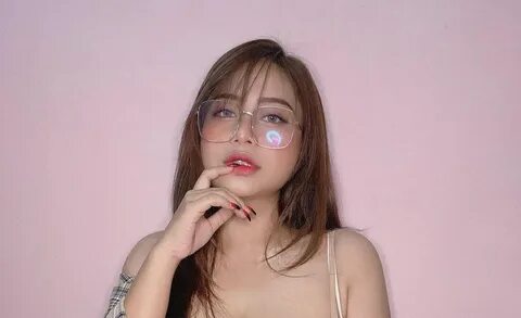 Cantik mulus putih