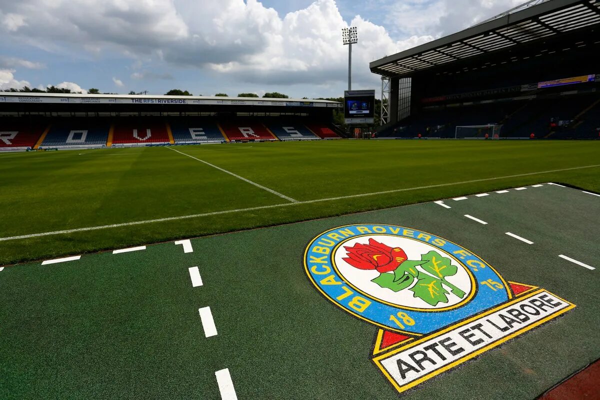 Блэкберн роверс ипсвич таун. Blackburn Rovers стадион. Стадион Блэкберн Роверс. ФК Блэкберн Роверс стадион. Стадион Блэкберн Ровер с.