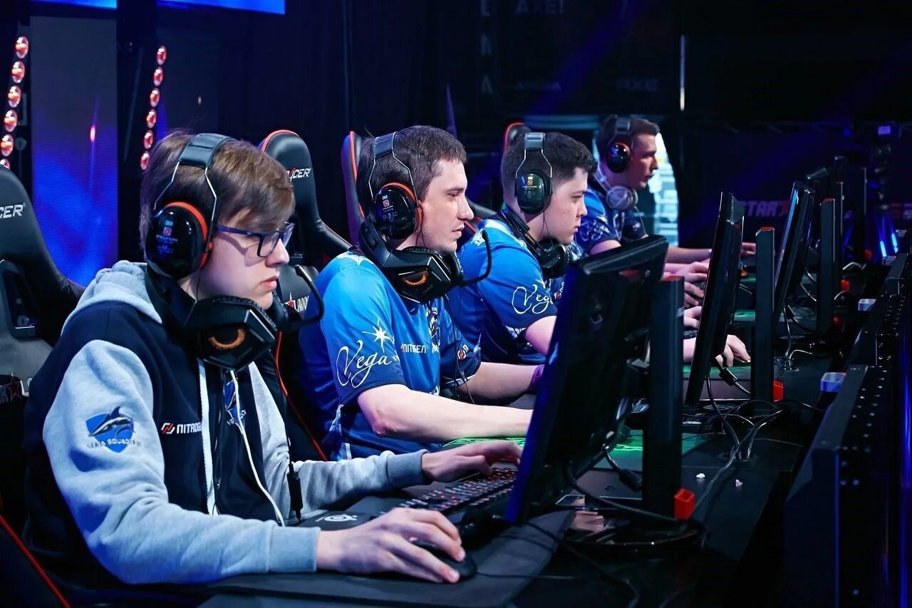 Будущие турниры дота 2. Киберспортсмены дота. Турнир дота 2. Эпицентр 2019 дота 2. Дота турнир.