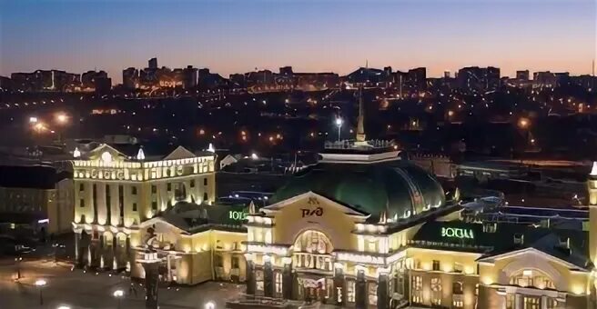 Красноярск главный вокзал. Станция красноярск пассажирский, красноярск. Парковка на жд вокзале красноярск. Красноярск-пассажирский красноярск вокзал. Вокзал красноярск пассажирский.