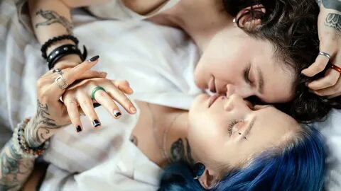 She lesbians
