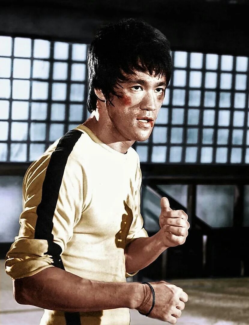 Фотографии брюса. Брюс ли. Боевые искусства Брюс ли. Bruce Lee 2019. Единоборства Брюс ли.