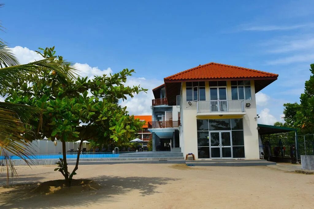 Trincomalee beach resort & spa 4*. Marina passikudah beach 3*. Marina passikudah. Marina passikudah. Marina passikudah beach 3*, шри-ланка, тринкомали.