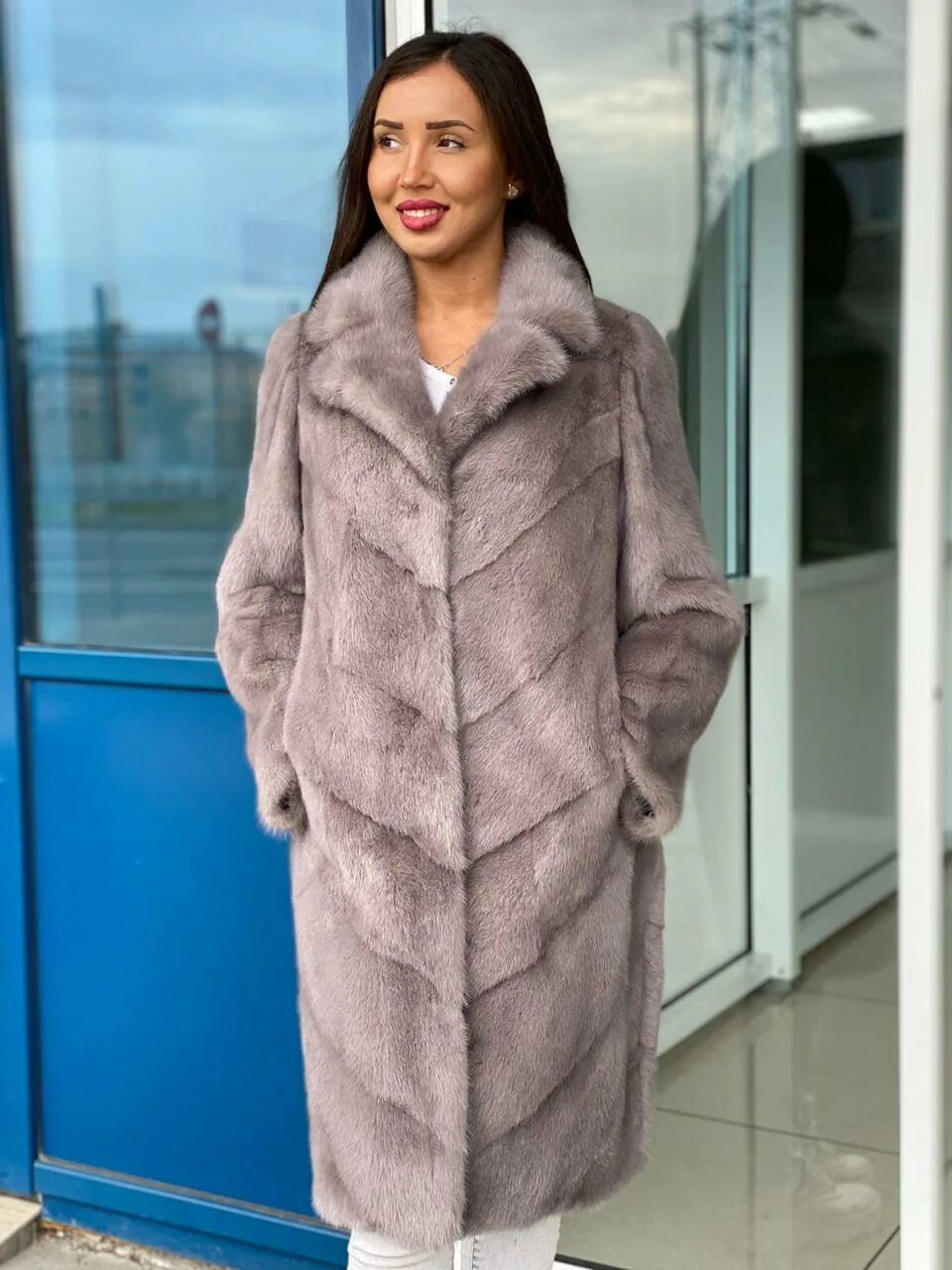 Норка с английским воротником. Шуба с английским воротником из норки. Шуба норковая классика английский воротник. Норковая шуба с воротником. Норка с английским воротником.