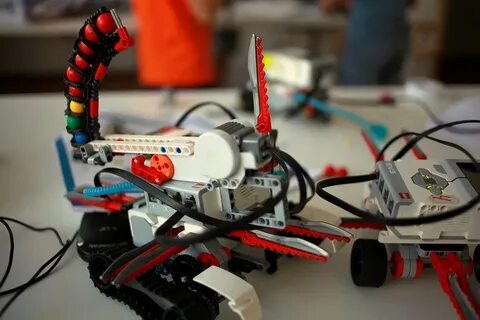Лагерь робототехники