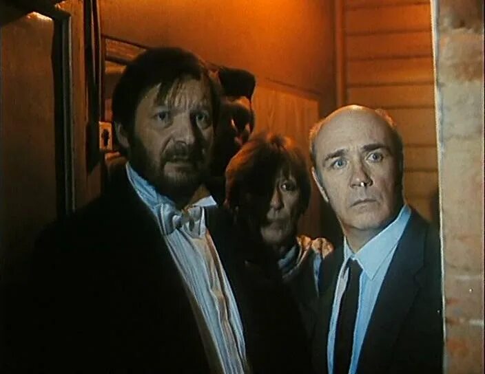 надежда смирнова актриса. надежда смирнова след дождя. след дождя. отпечатки дождик. смирнова надежда львовна актриса.