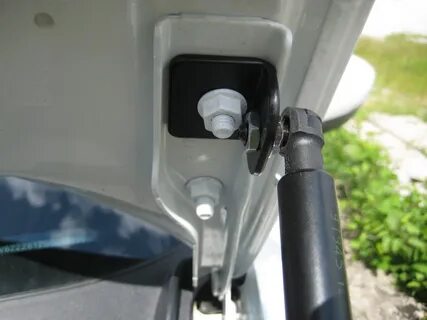 Газовые упоры поло седан