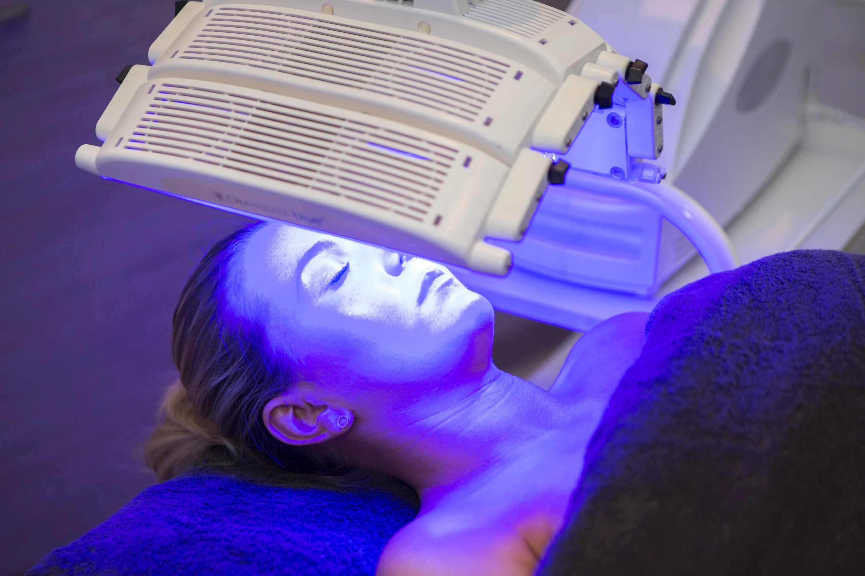 Фототерапия Light Therapy. Светолечение инфракрасное излучение. T9000 фототерапия. Света косметология