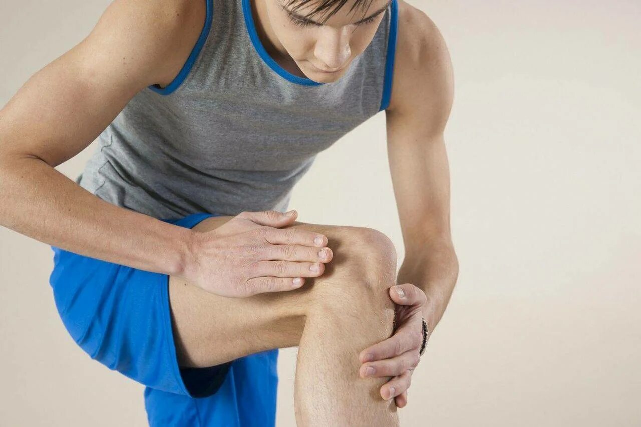 Болезнь Шляттера коленного сустава. Боль в суставах.