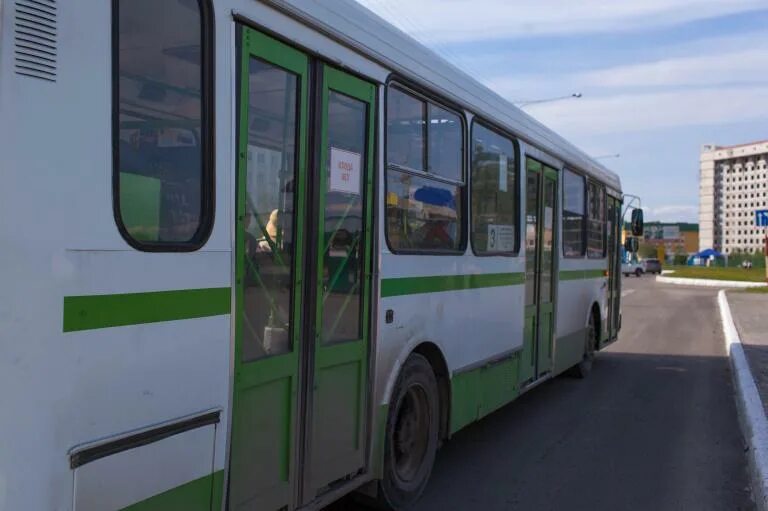 Общественный транспорт Нижневартовск. Автобус Нижневартовск. Автобусы города Нижневартовска. Маршрутки городские Нижневартовск.