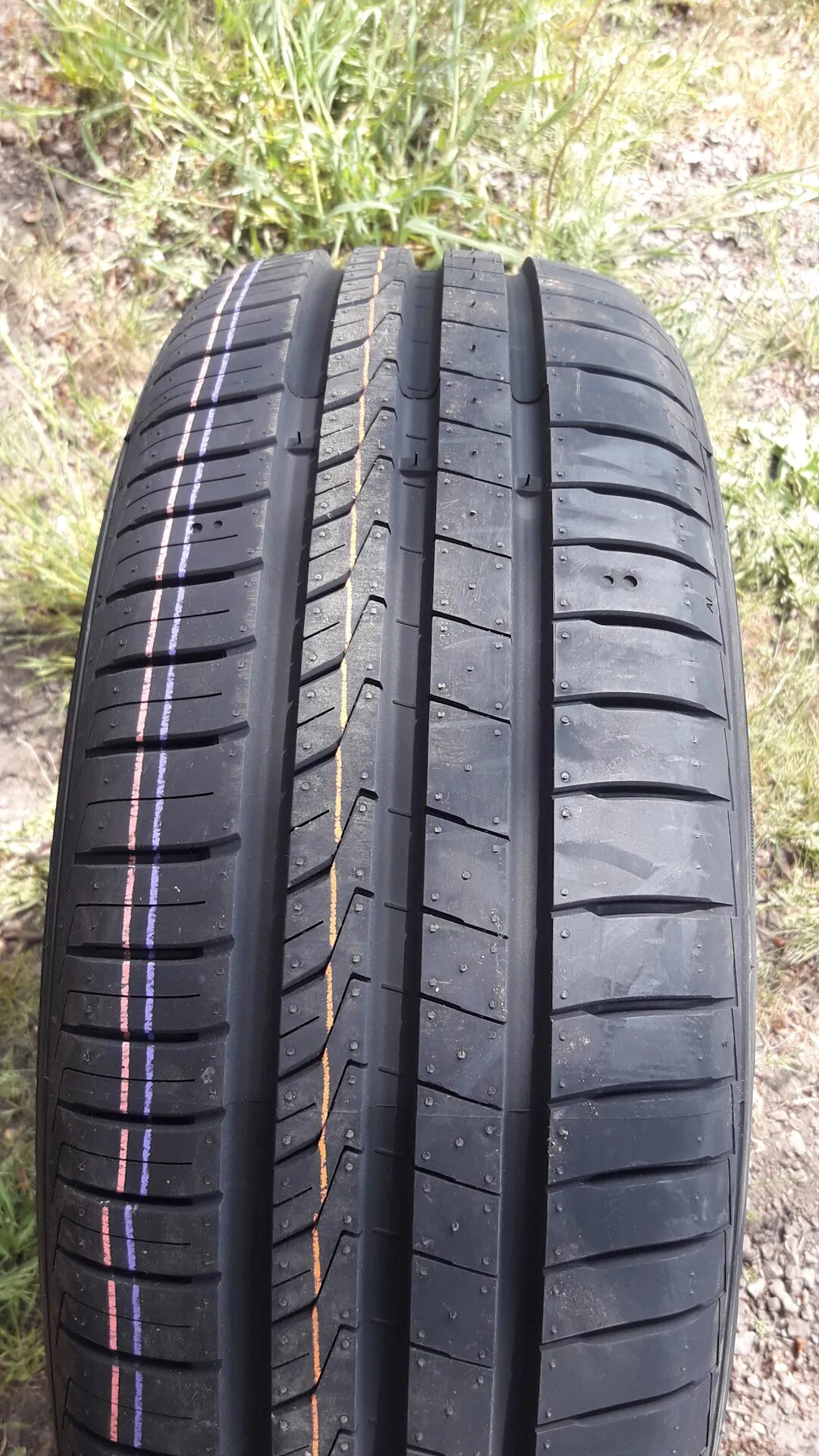 Резина 14 лето отзывы. Hankook Kinergy Eco 2 k435 185/60 r14. Hankook Kinergy Eco 2. Ханкук Кинерджи 185/60/14. Резина р14 Ханкук Kinergy Eco.