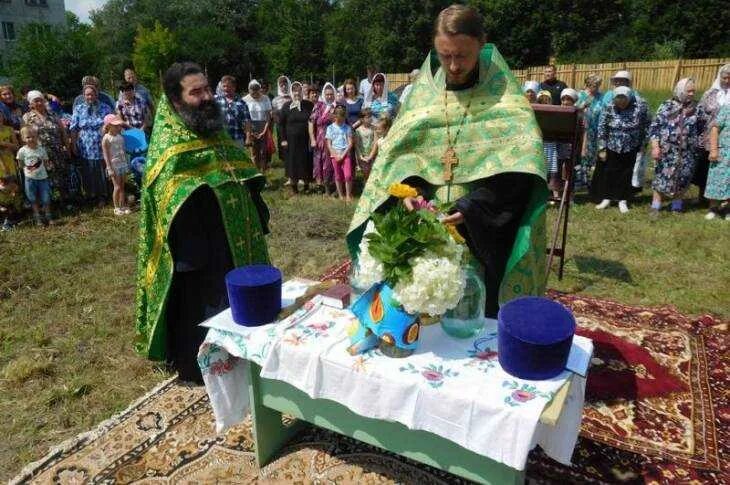 Погода новые дарковичи. Храм дарковичи. брянский район село дарковичи. храм в новых дарковичах. ново поселение брянск.
