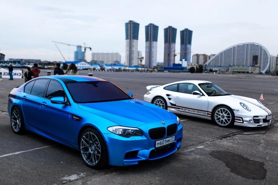 Синяя бмв м5. БМВ м5 синяя матовая. BMW 5 f10 синяя. BMW m5 f10 синяя матовая. BMW m5 f10 темно синий.