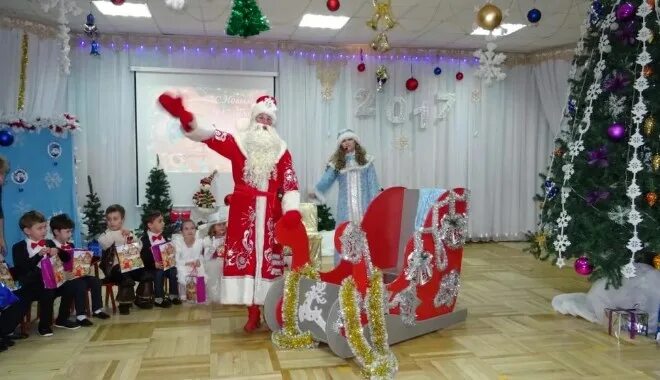Сценарий новогоднего утренника в поисках разбитой снежинки