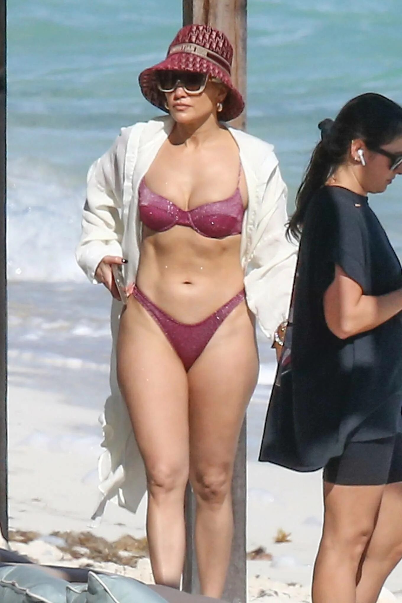 Jennifer lopez в купальнике. Лопес бикини. Лопез в бикини. Джей ло в бикини. Лопес бикини.