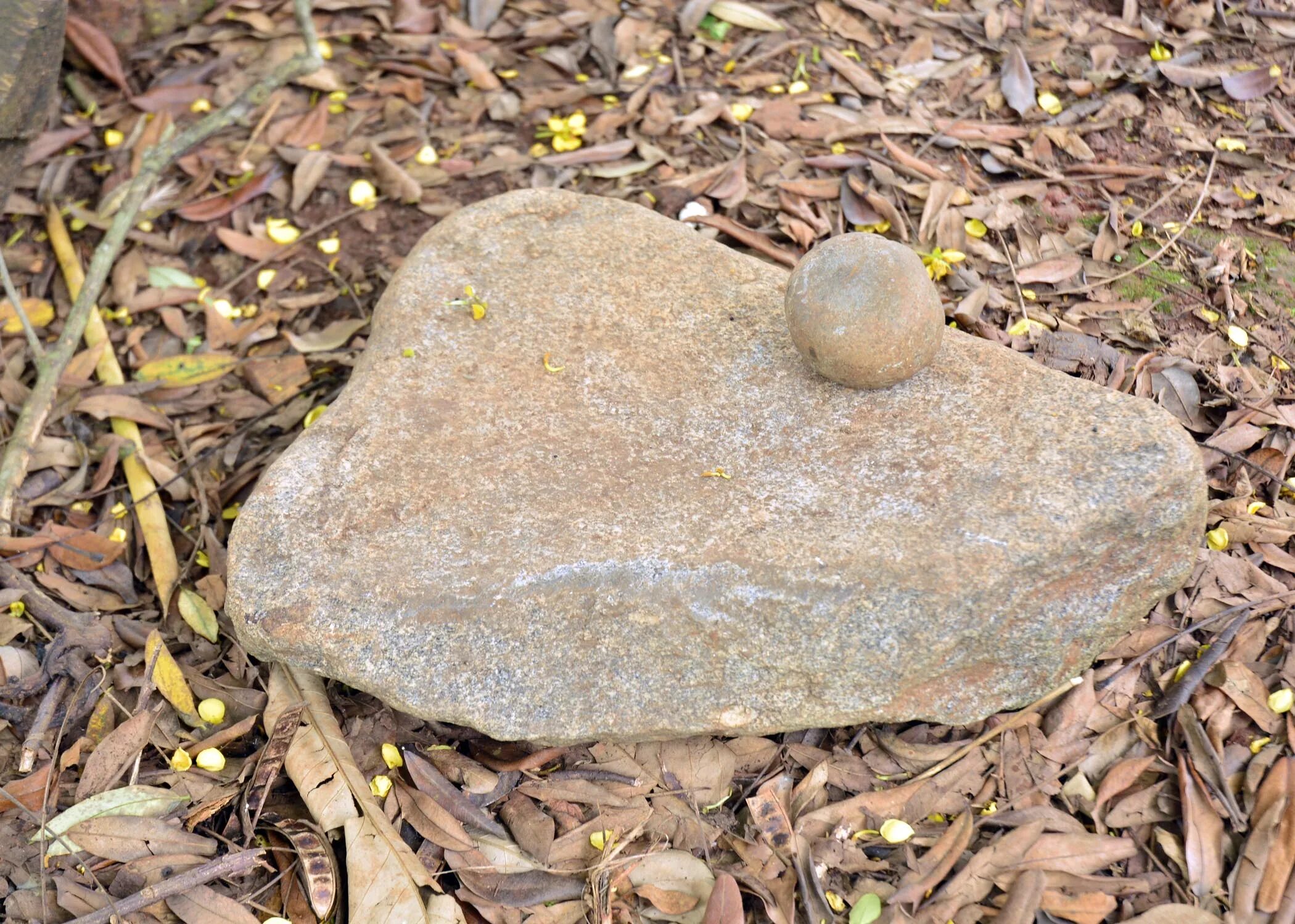 Камень посторонний. The eggjum Stone. Stone Grinders. How to Grind a Stone.