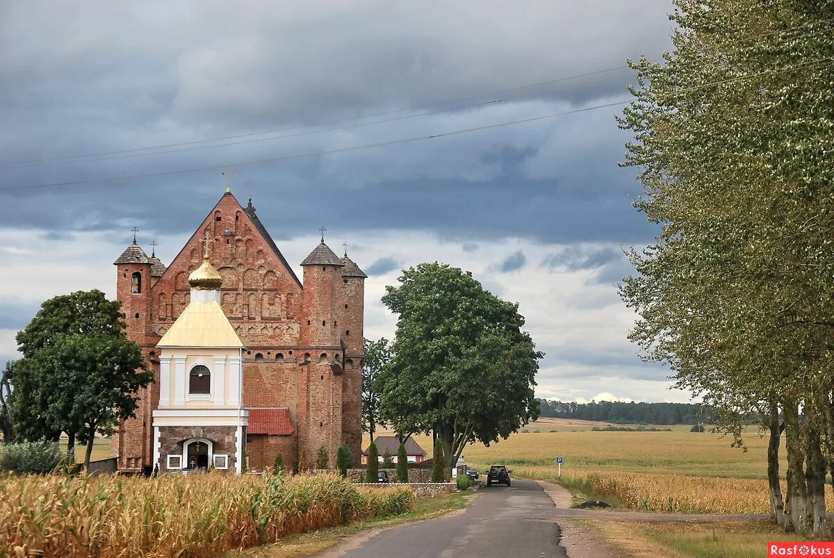 Т д беларусь. Церковь Святого Михаила (Сынковичи). Храм Святого Архангела Михаила Сынковичи. Храм Святого Архангела Михаила в деревне Сынковичи. Церковь Архангела Михаила Сынковичи, Зельвенский район.