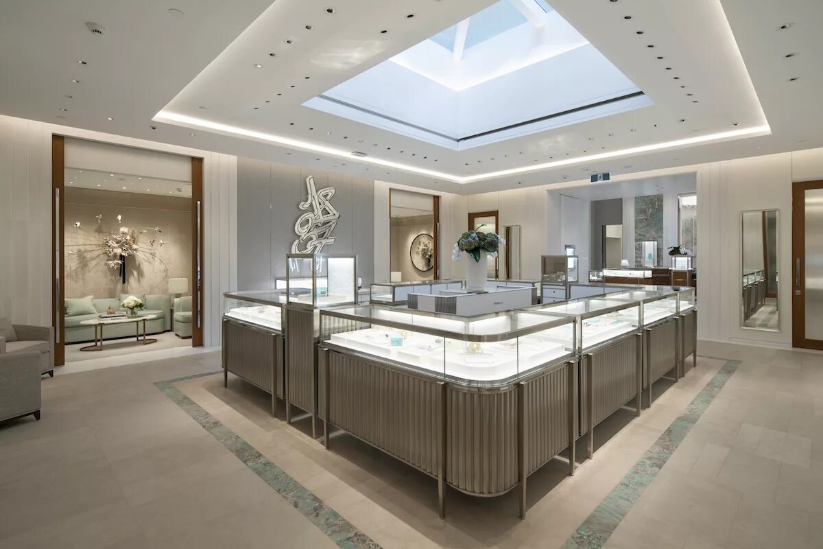 Тиффани адреса. Бутик Тиффани. Tiffany & co. бутик. Tiffany & co. flagship Store. Ювелирный магазин Тиффани.