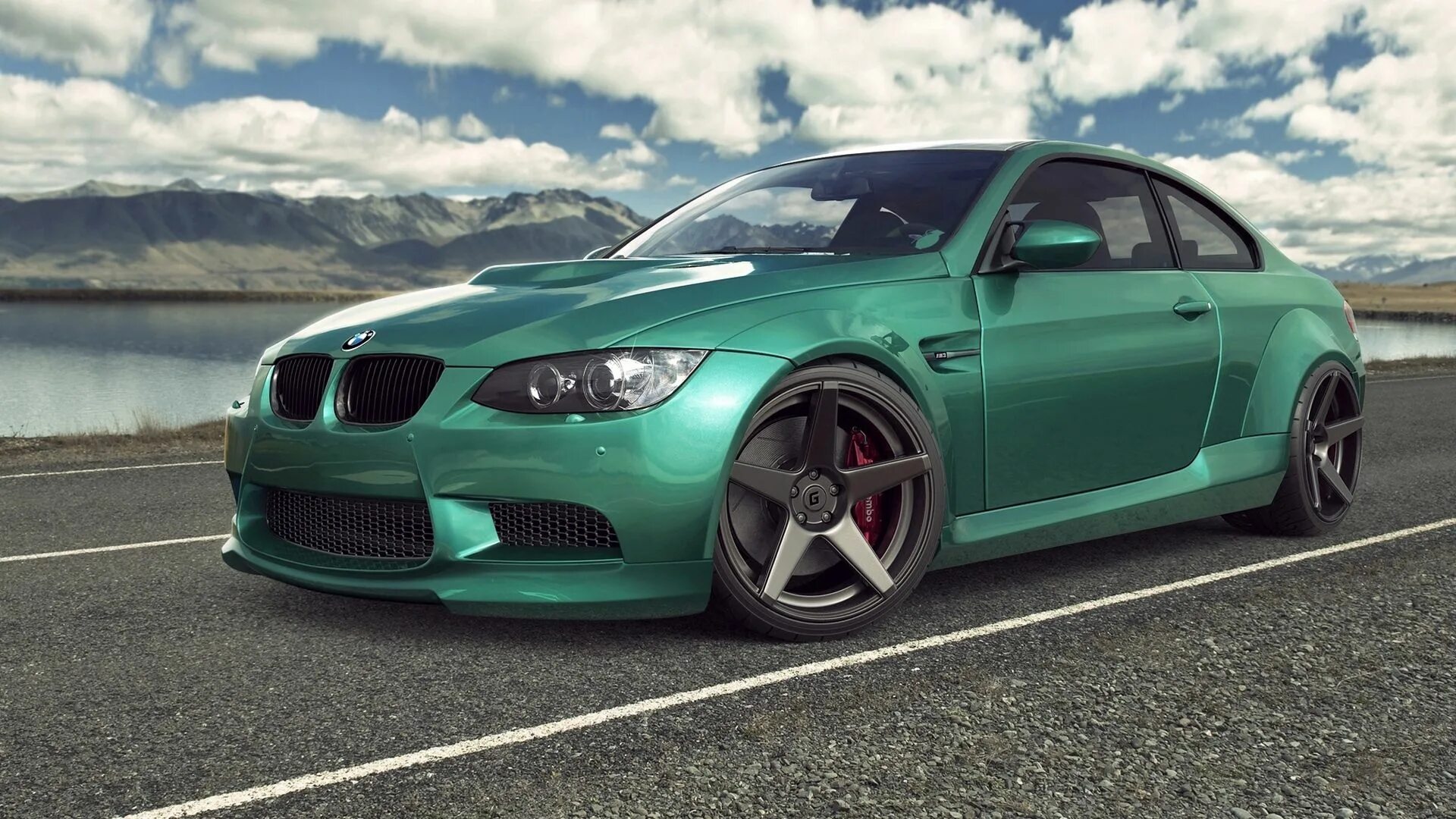 Бмв м3 обои. BMW m3 Green. BMW m3 e92. BMW e92 Green. BMW m3 e92 зеленая.