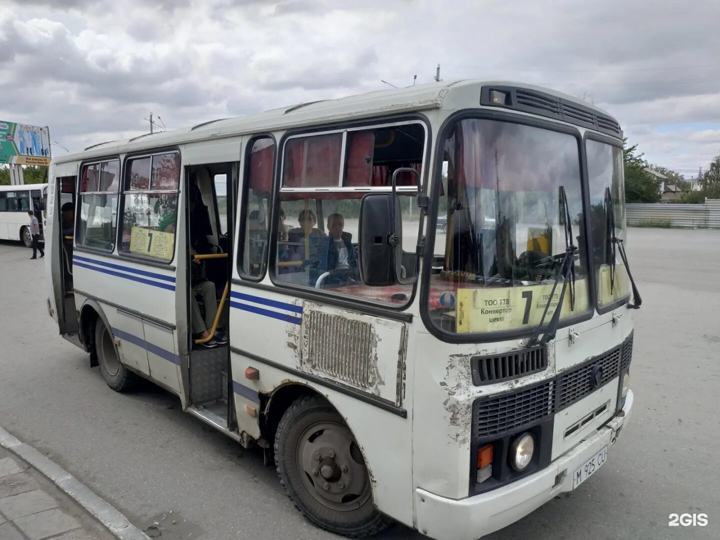Автобус 7 т. Автобус 7. маршрутка 7. автобусы темиртау. автобус караганда.
