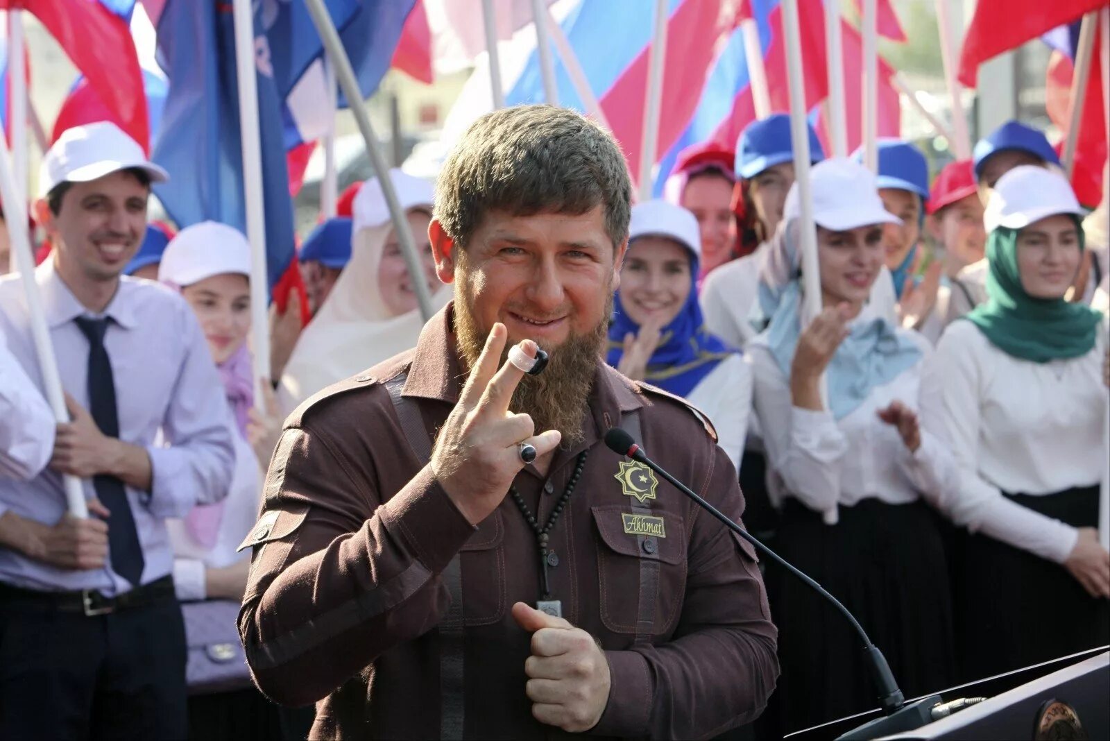 молодежь чеченской республики. молодежь чеченской республики. молодежь чеченской республики. молодежь чеченской республики. рамзан кадыров 2023.