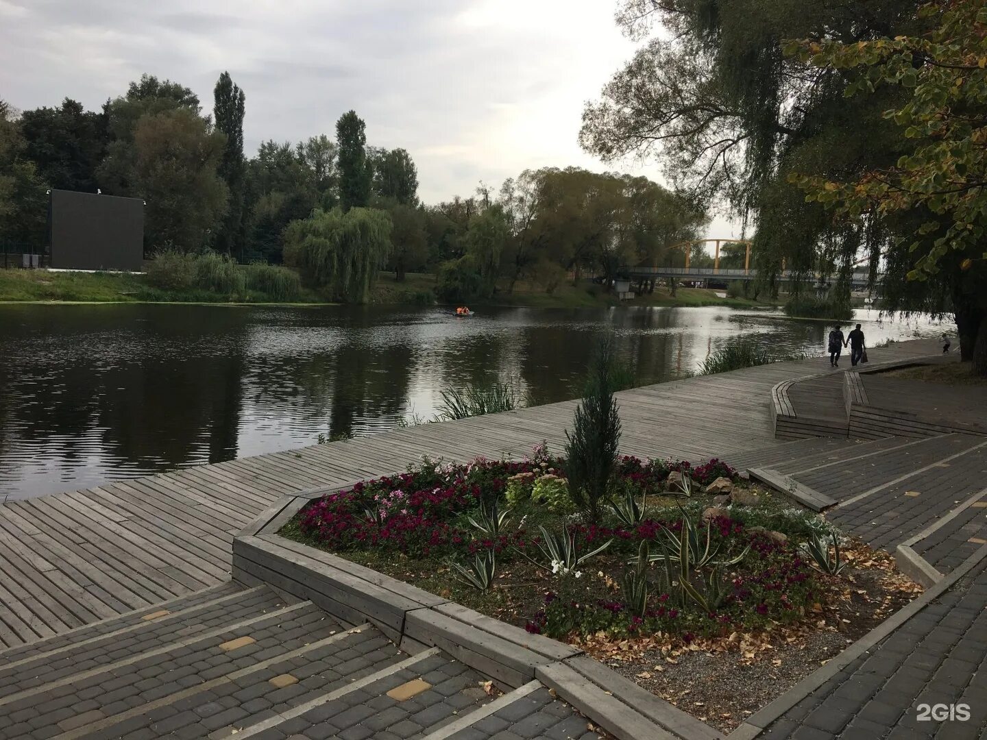 Парк Победы Белгород. Городской парк Победы Белгород. Парк Победы набережная Белгород. Набережная в парке Победы Белгород. Парк памяти белгород