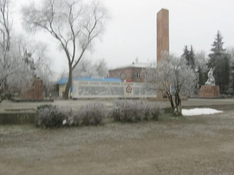 Село солдато александровское ставропольский край школа 6. Станица курская ставропольский край памятники. Памятники село александровское ставропольский край. Ставропольский край, станица советская, улица фрунзе 22. Село отказное советский район.