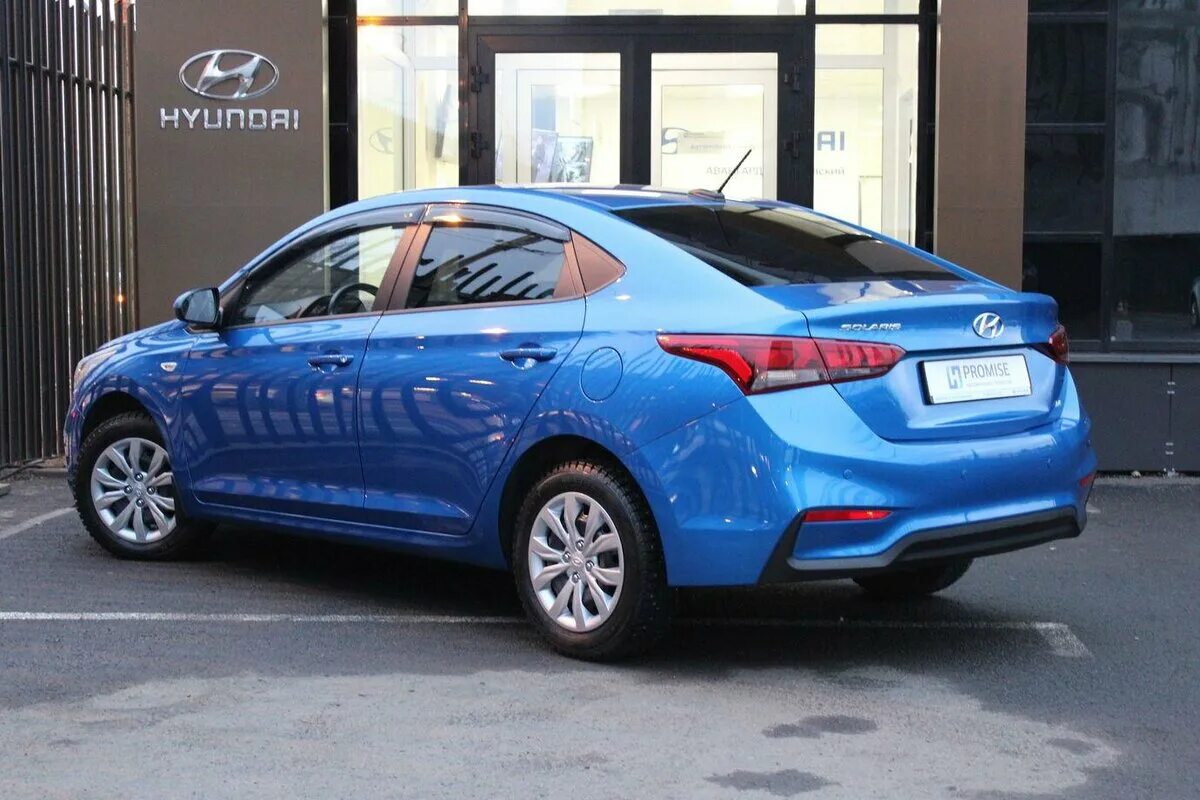 Показать солярис 2019 год. Хендай солярис 2019 синий. Solaris 2019. Hyundai solaris 2017. Ниссан солярис 2019.