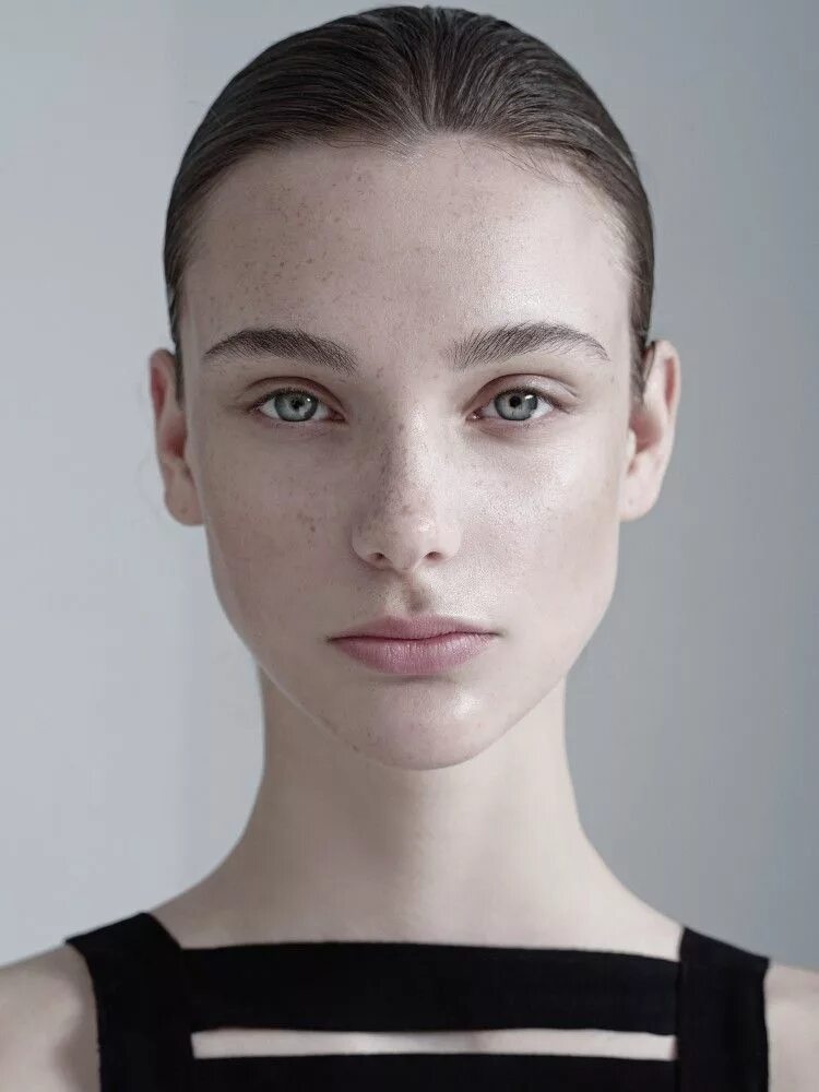 Все новые лица. Sara Dijkink. Модельное лицо. Необычные модели. Модель анфас.
