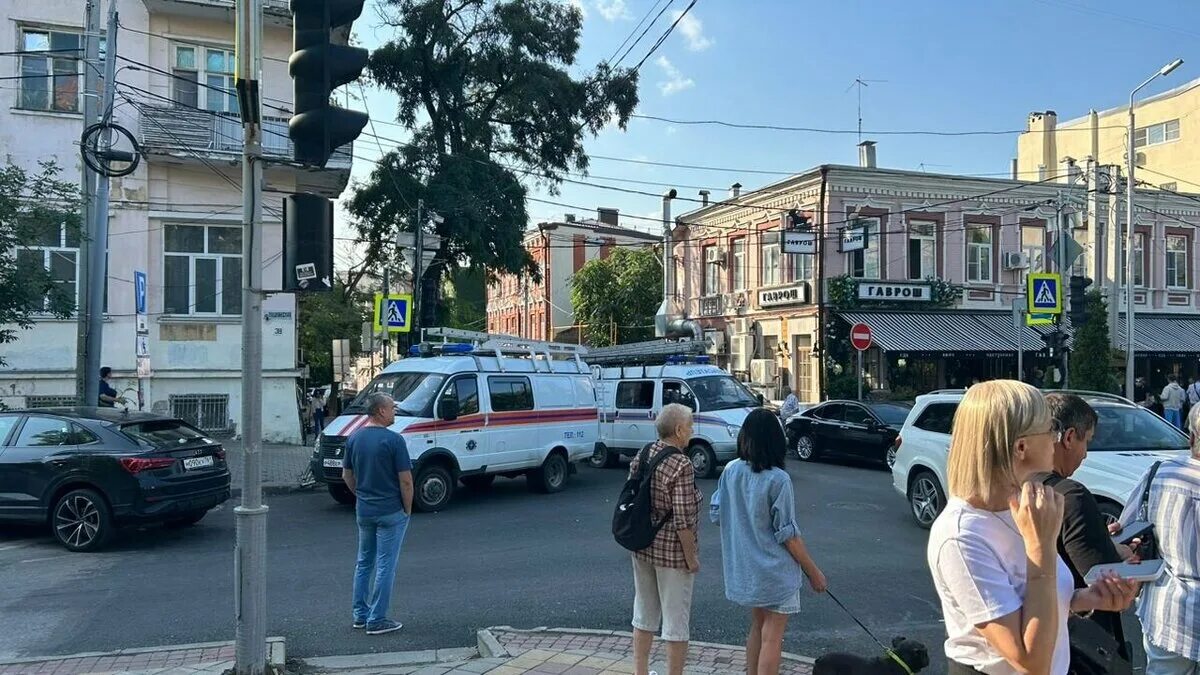 Нападение на конвоира в ростове. Грязные улицы ростова на дону. Новости ростова на дону 15 июня. Полиция ростов на дону. Ростов на дону люди.
