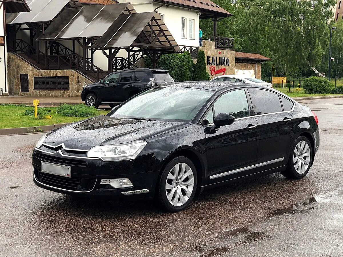 Ситроен с5 150 л с. Ситроен с5 белый перламутр. Citroen c5 седан 2010. Амода ц5 машина. Citroen c5 2010.
