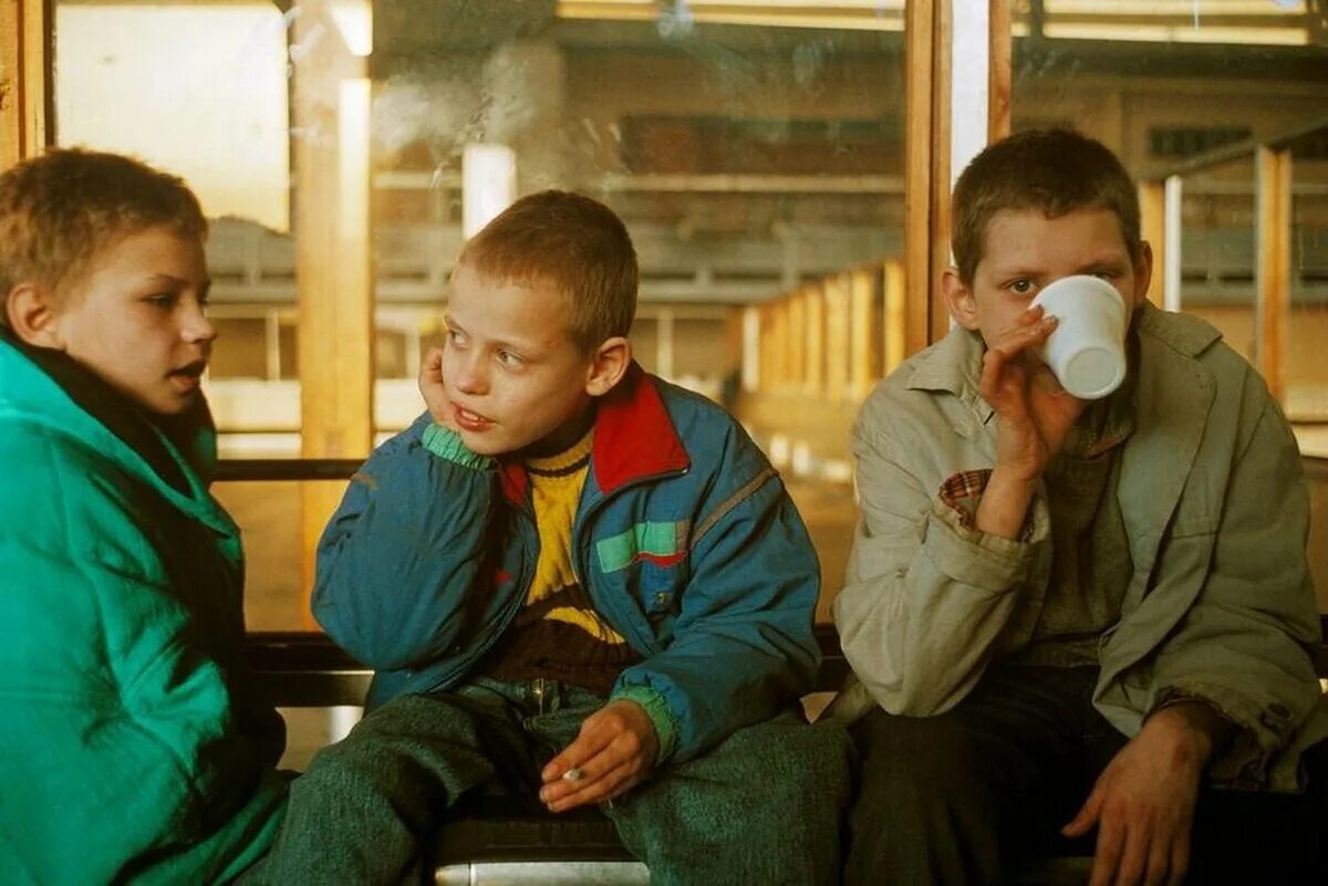 Днюхи нашего детства. 90-е. Никаких тебе кафе, аниматоров, боулинга и аквапарков