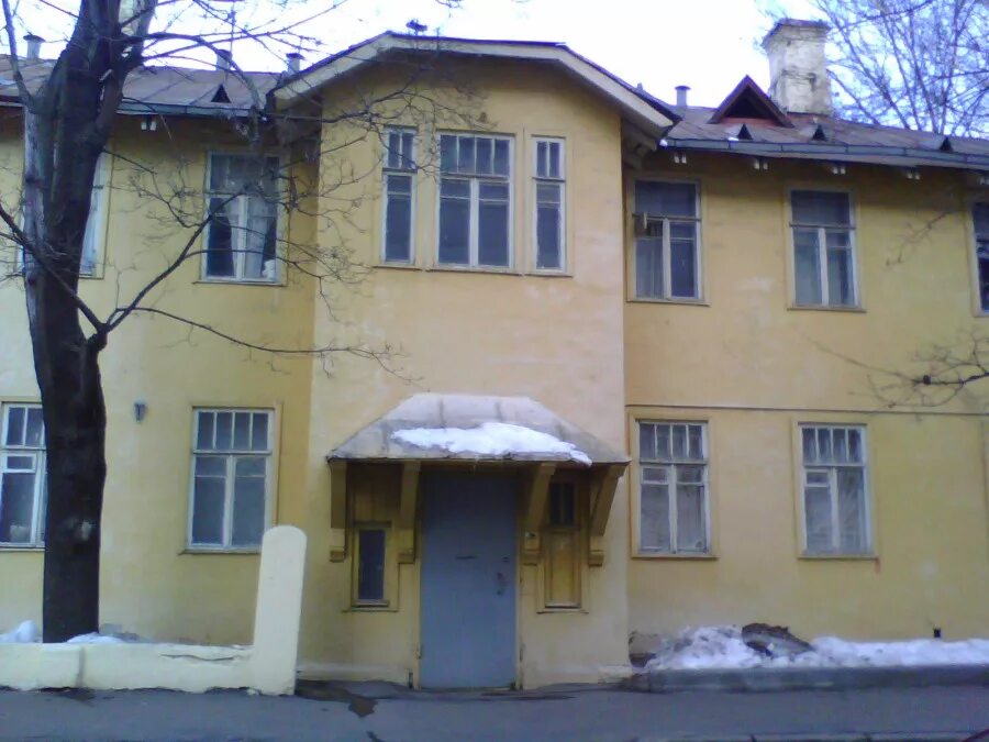 Желтый дом 3. Желтый дом. желтые дома. желтый дом в москве. желтые дома россия.