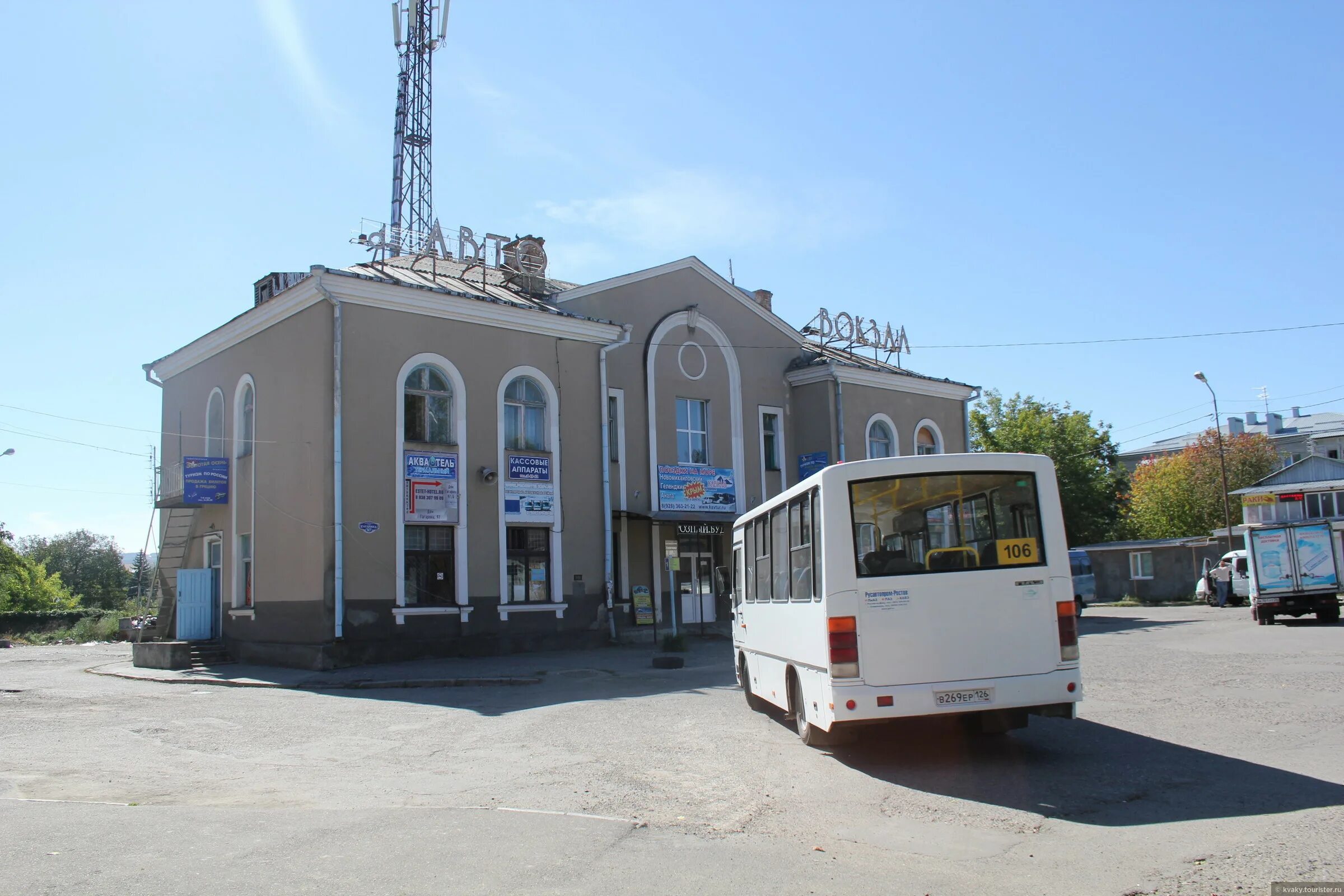 Автовокзал автостанция Ессентуки. Автостанция Ессентуки, Ессентуки. Автостанция Ессентуки Гагарина 93. Центральный автовокзал Нальчик.