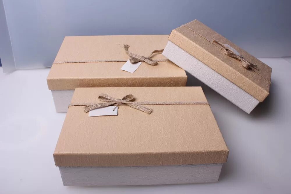 Упаковка коробки. Картонные коробки для упаковки. Картонная упаковка для подарков. Картонные коробки для упаковки подарков.