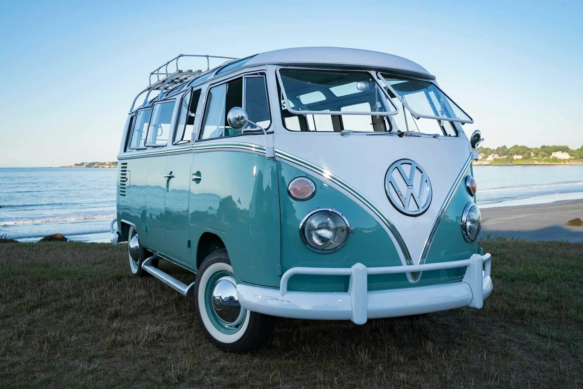 Volkswagen 60. Фольксваген т1. Микроавтобус Фольксваген т1. Минивэн Volkswagen Microbus. Фольксваген старый микроавтобус т1.