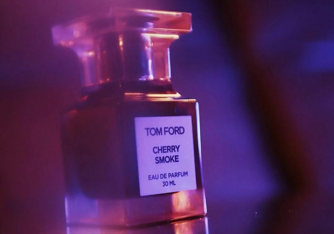 Чери смоки. Чери смоки. Макияж палеткой урбан дикей нейкед 3. Урбан дикей тени макияж. Чери смоки.