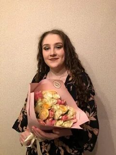 Дочь 19 лет