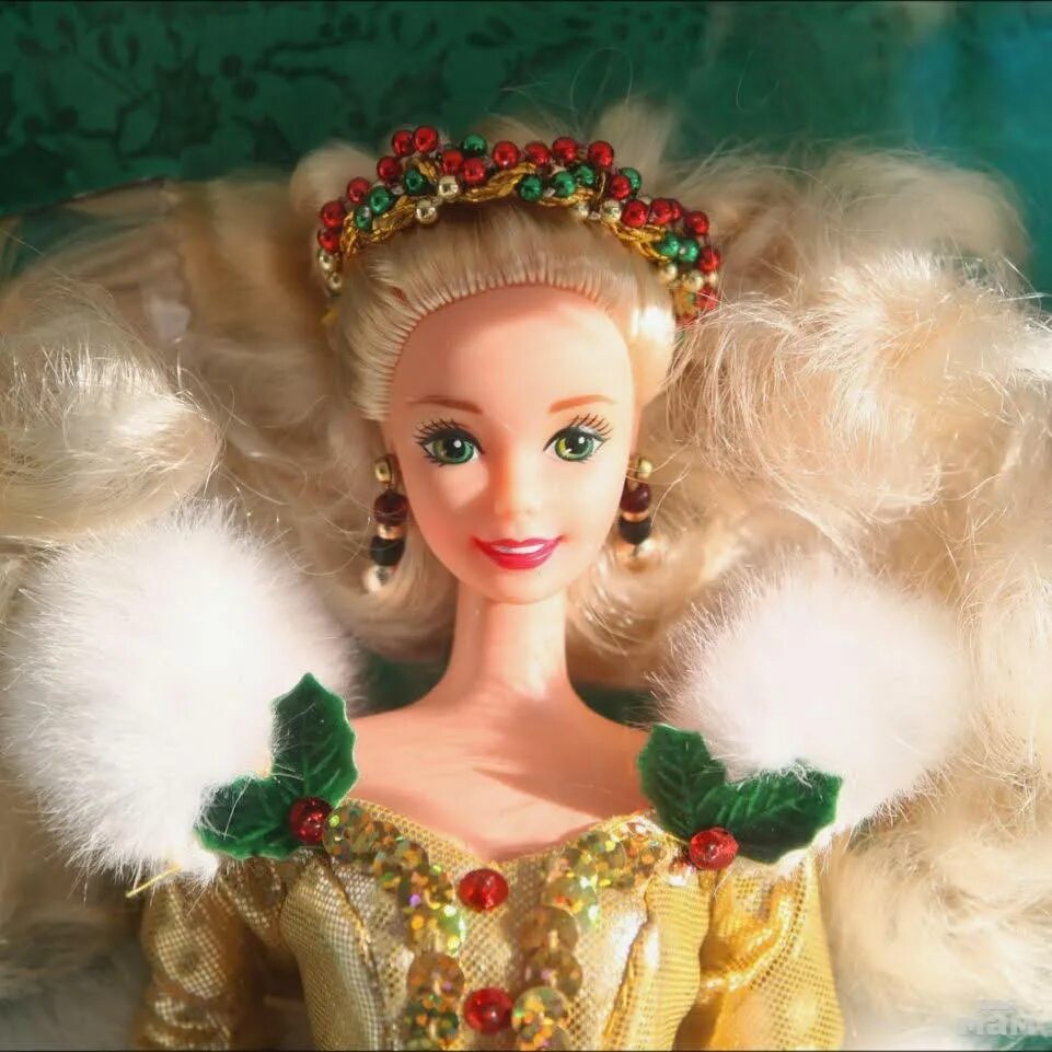 Barbie happy. Барби холидей 1994. барби хэппи холидей 1993. барби happy holidays 1994. кукла барби 1993.