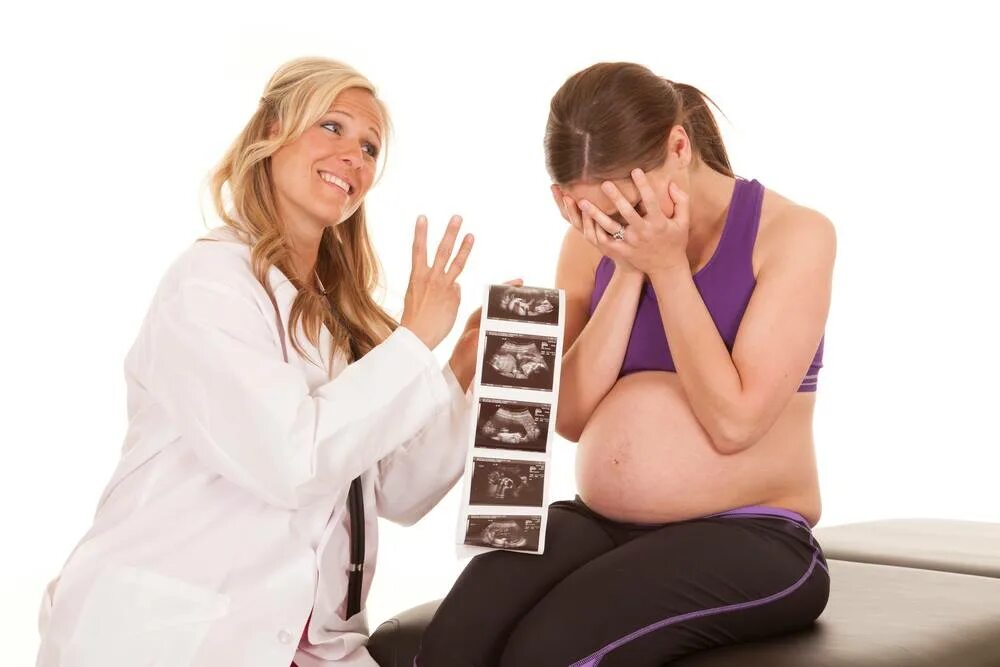Бывает ложная беременность