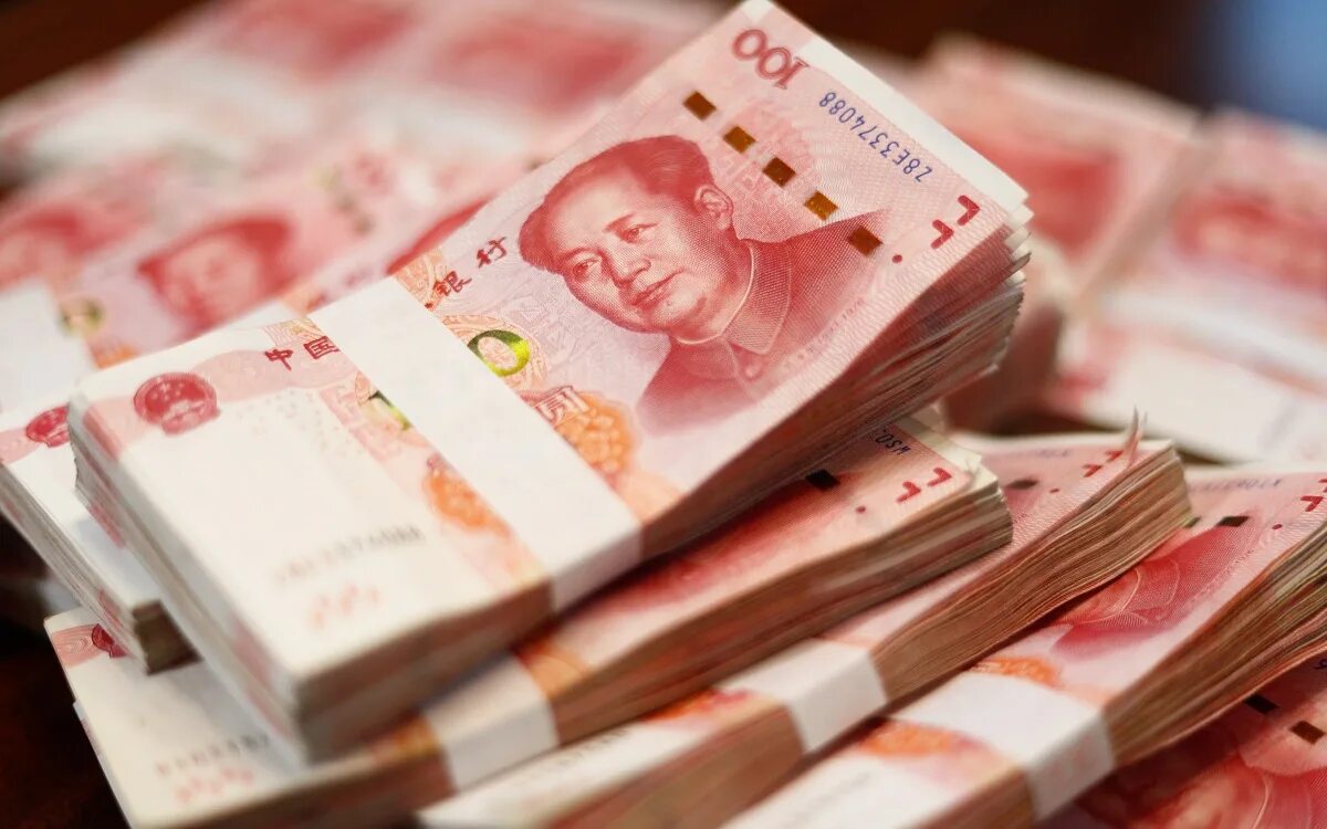 500 000 юаней в рублях. Китайский юань. Китайская валюта. Миллиардеры Китая. Вклад в юанях.