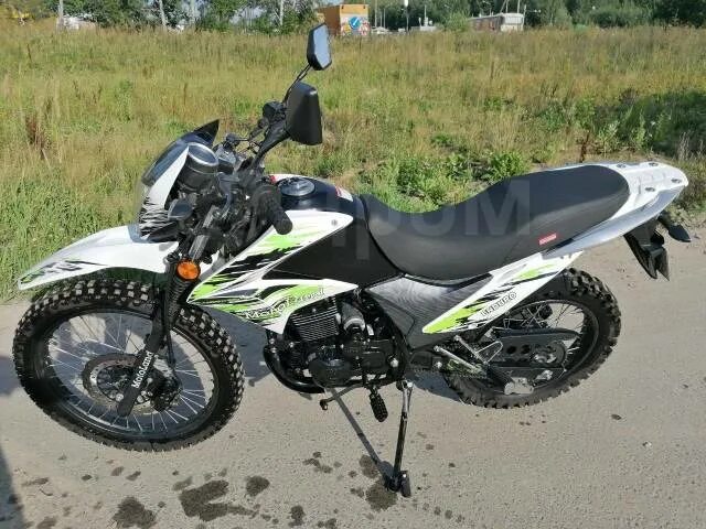 Полноразмерный эндуро 300 кубов. Полноразмерный эндуро 300 кубов. Эндуро 300 кубов. Мотоцикл бсе 300. Полноразмерный эндуро 300 кубов.