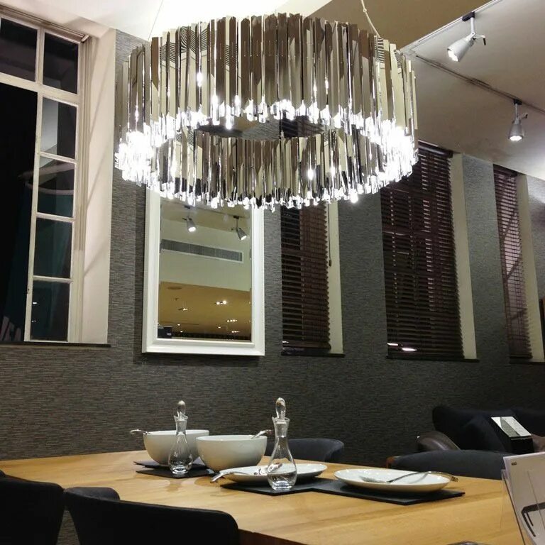 Люстра coaraze chandelier. Настенные бра в интерьере. Современные зеркала в прихожую. Бра mirror light wall. Зеркальные светильники.