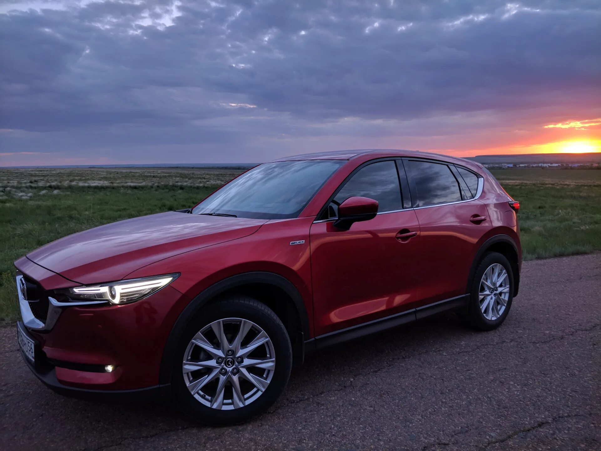 Цвета мазда сх. Мазда cx5 красная. Мазда СХ-5 красная. Mazda CX 5 Вишневая. Мазда СХ-5 бордовая.