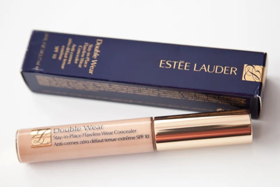 Консилер estee lauder 3c cool. Эсте лаудер консилер double wear stay in place. Корректор estee lauder. Корректор эсте лаудер. Estee lauder double wear консилер 2w.