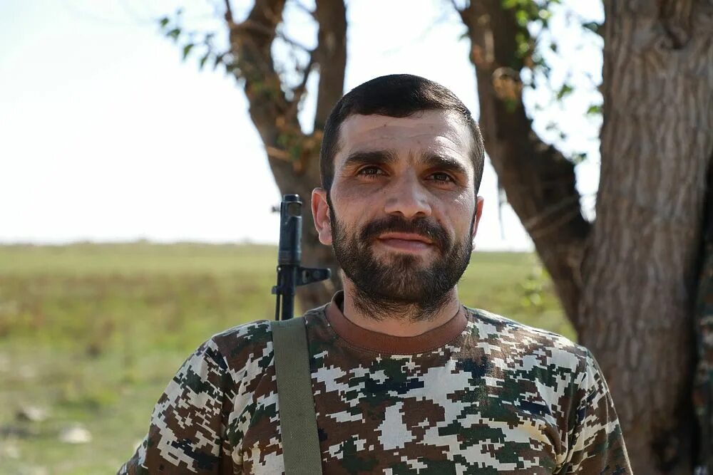 Лицо армении. Армянское лицо. лицо армянина. бесявое лицо армяна.